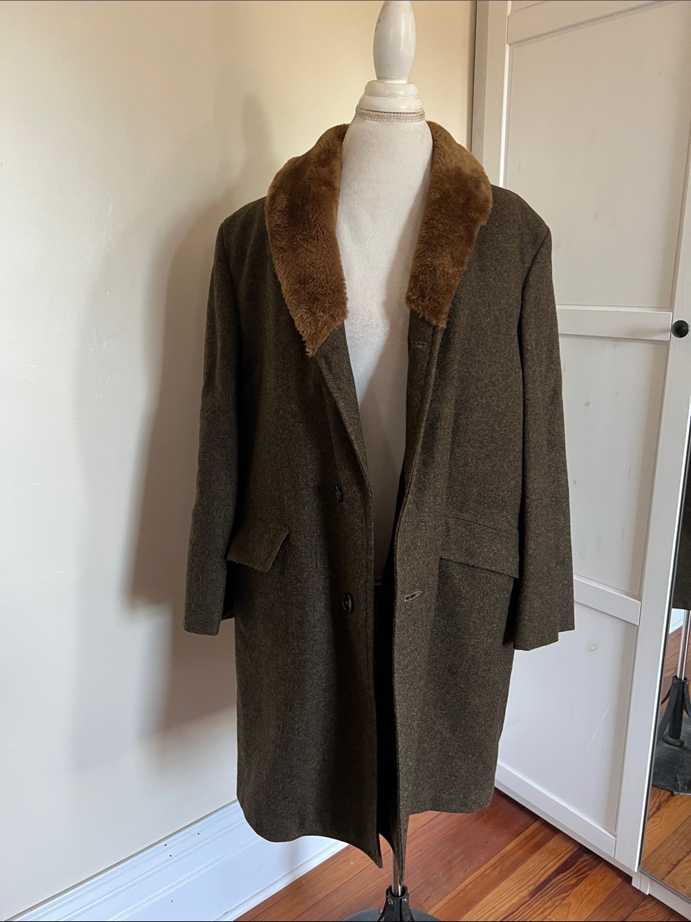Vintage Woolrich Herringbone Wool Trench Coat Faux Fur Collar Lined Overcoat 42